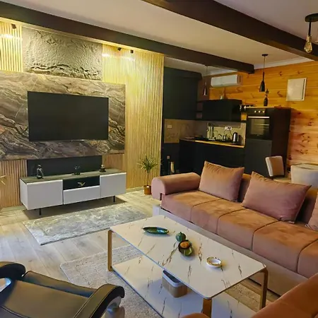 Biserna Dolina Lux Uvac 셰니차