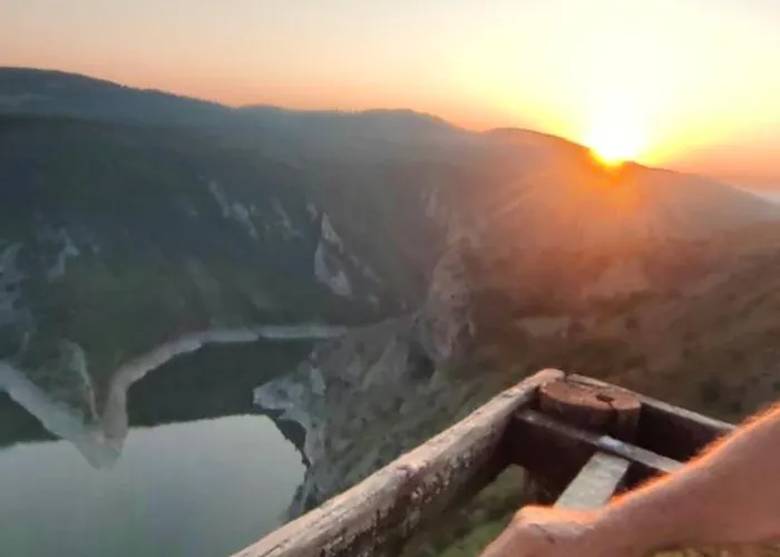 Daire Biserna Dolina Lux Uvac *